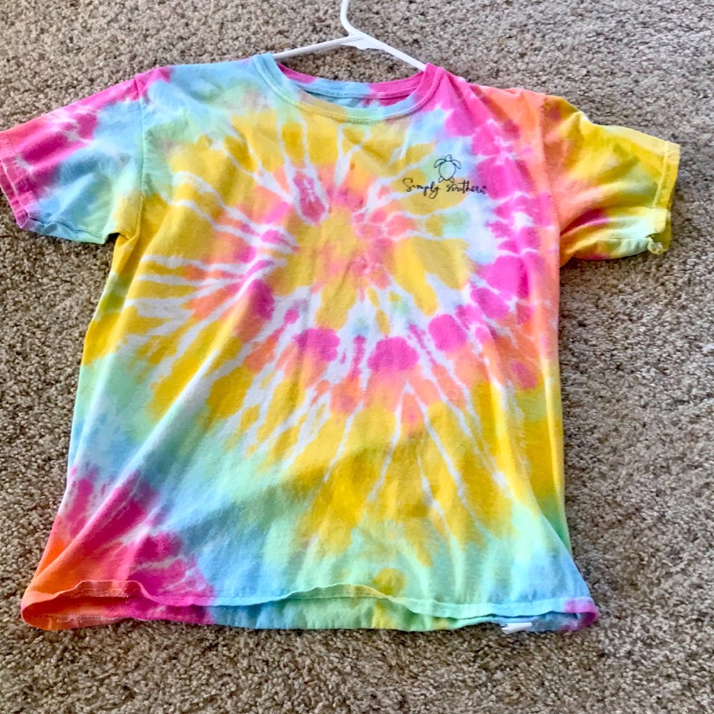 T-shirt is comfortable, its colors are vibrant! Designed by Simply Southern.
